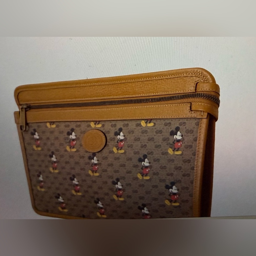 Gucci, new with tags in‎ original box, GG canvas, Mickey Mouse pouch clutch bag - Picture 2 of 12